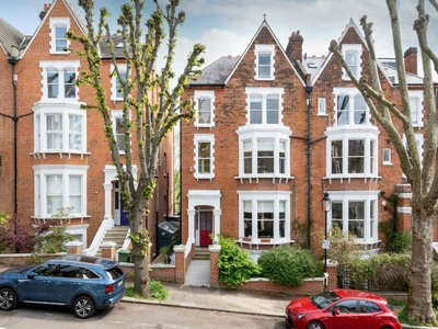6 bedroom semi-detached house for sale in Tanza Road, London, NW3