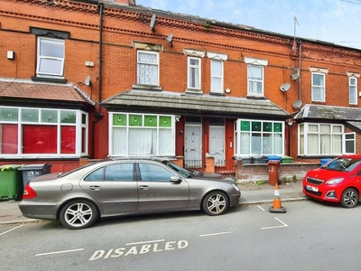 6 bedroom terraced house for sale in Heald Grove, Manchester, Greater Manchester, M14