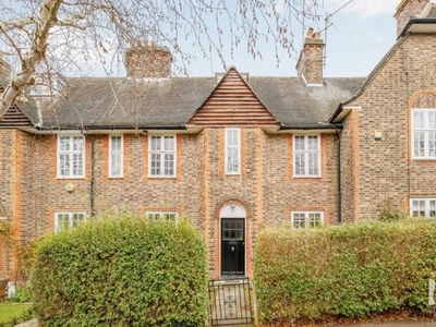6 Bedroom Terraced House For Sale In London