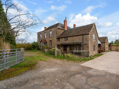 7 Bedroom Detached House For Sale In Herefordshire