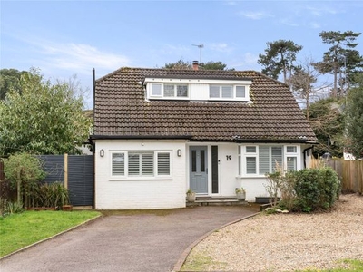 Bungalow for sale in Eastwick Park Avenue, Great Bookham, Leatherhead KT23