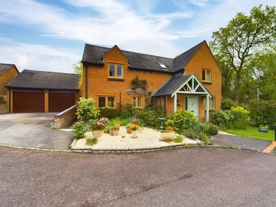 Detached house for sale in Top Common, Warfield, Berkshire RG42