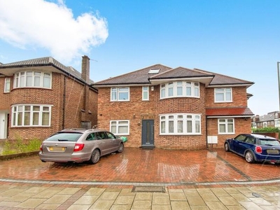 Detached house to rent in Queens Way, London NW4