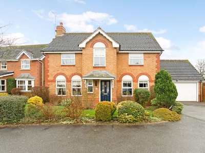 Detached house to rent in Waller Drive, Banbury OX16
