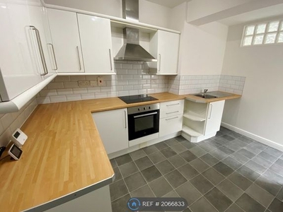 End terrace house to rent in Springfield Street, Barnsley S70