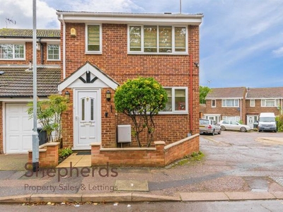 End terrace house to rent in Tovey Close, Nazeing, Waltham Abbey EN9