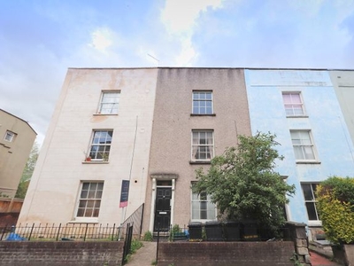 Flat to rent in Bath Buildings, Bristol BS6