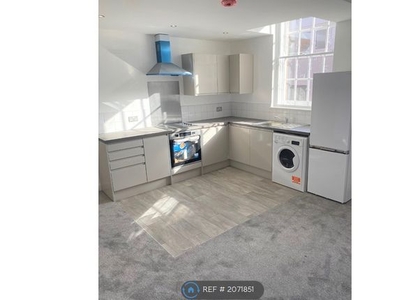 Flat to rent in Church Street, Mansfield NG18