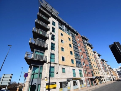 Flat to rent in City Point 2, Chapel Street M3