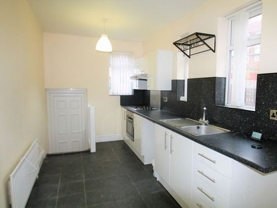 Flat to rent in Clydesdale Road, Newcastle Upon Tyne NE6