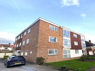 Flat to rent in Compton Court, Canvey Road, Leigh-On-Sea SS9