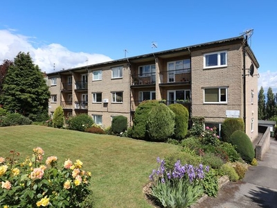 Flat to rent in Greystones Drive, Highcliffe Court S11