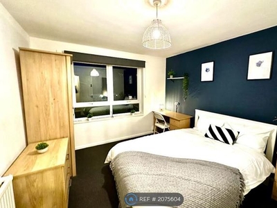 Room to rent in Whitecross Gardens, Derby DE1