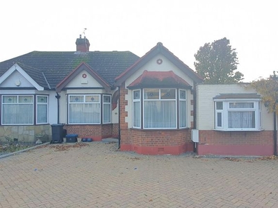 Semi-detached bungalow to rent in Falmouth Gardens, Ilford IG4