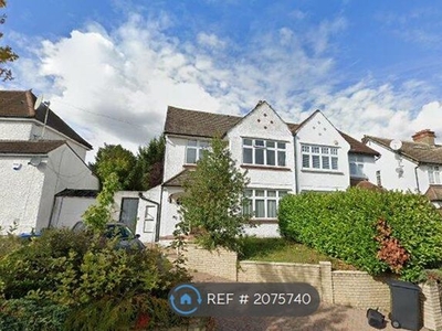 Semi-detached house to rent in Blenheim Park Road, South Croydon CR2