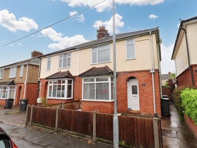 Semi-detached house to rent in Hunnable Road, Braintree CM7