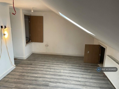 Studio flat for rent in Oxford Road, Reading, RG1