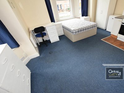 Studio flat for rent in |Ref: R152087|, Portswood Road, Southampton SO17 2TD, SO17