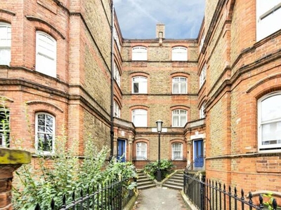Studio Flat For Sale In Barons Court, London
