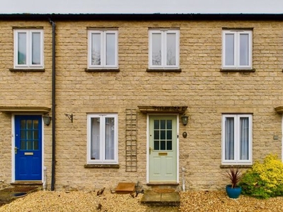 Terraced house to rent in Cotshill Gardens, Chipping Norton OX7