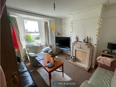 Terraced house to rent in Franklin Road, Brighton BN2