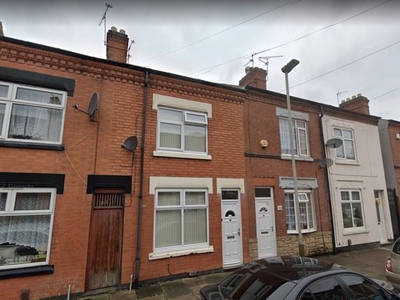 Terraced house to rent in Trafford Road, Leicester LE5