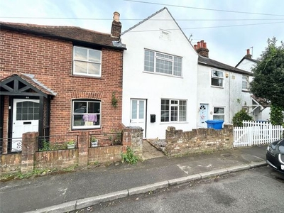 Terraced house to rent in Westborough Road, Maidenhead, Berkshire SL6