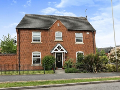 4 bedroom detached house for sale in Lady Hay Road, Leicester, Leicestershire, LE3