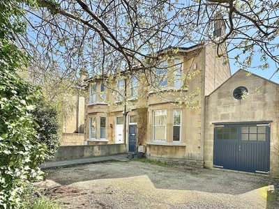 4 bedroom semi-detached house for sale in Lower Oldfield Park, Bath, BA2