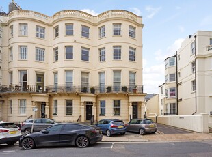 3 bedroom property for sale in Lansdowne Place, Hove, BN3