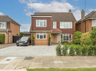 Detached house for sale in Harcourt Road, Tring HP23