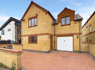 Detached house for sale in Shortcross Avenue, Mapperley/Woodthorpe, Nottingham NG3
