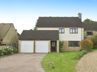 Detached house for sale in Willow Road, Broadway, Worcestershire WR12