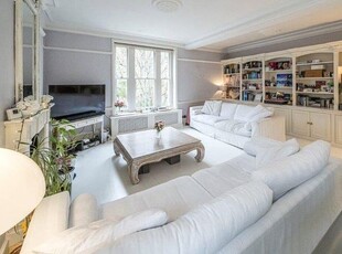 Flat for sale in Addison Road, Holland Park, London W14