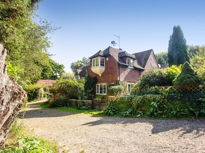 4 bedroom property for sale in Green Lane, Haslemere, GU27