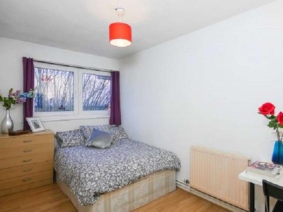 5 Bedroom Shared Living/roommate London London