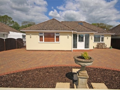 Bungalow for sale in Fenleigh Close, Barton On Sea, New Milton, Hampshire BH25