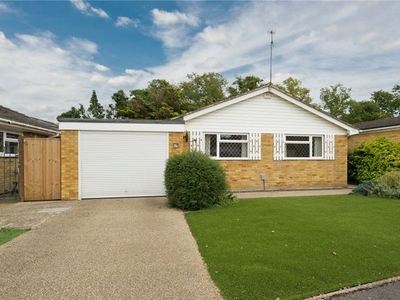 Bungalow for sale in Selbourne Avenue, New Haw, Addlestone KT15