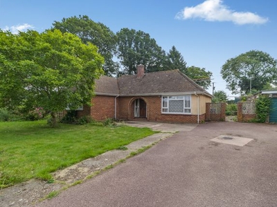 Bungalow for sale in Weedon Hill, Hyde Heath, Amersham HP6