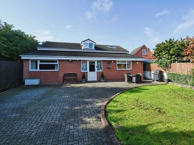 Detached bungalow for sale in South Street, Woodville, Swadlincote DE11