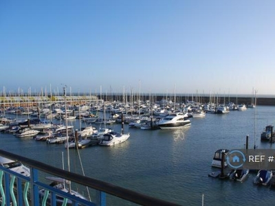 4 bedroom penthouse for rent in The Strand, Brighton Marina, BN2