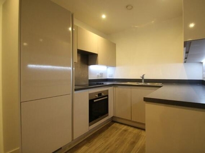 1 Bedroom Apartment For Rent In Sutton, Surrey