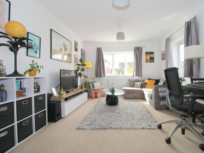 1 Bedroom Apartment For Sale In Holywell Way