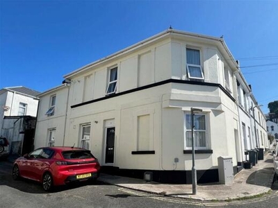 1 Bedroom Ground Floor Flat For Sale In Torquay, Devon
