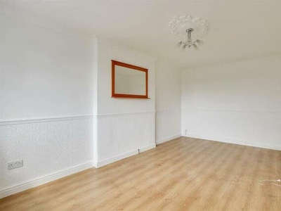 2 Bedroom Apartment For Rent In Chalk Farm, London