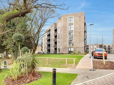 2 Bedroom Apartment For Rent In Loughton