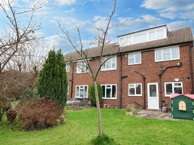 2 Bedroom Apartment For Sale In Ashtead