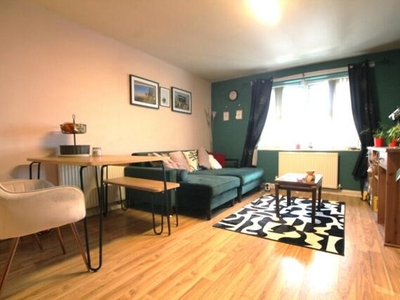 2 Bedroom Apartment For Sale In Lower Bents Lane, Bredbury