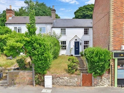 2 Bedroom Cottage For Sale In Carisbrooke, Newport
