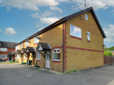 2 Bedroom End Of Terrace House For Sale In Yate